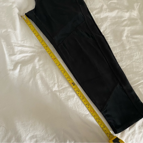 Athleta Mesh Cutout Crop Leggings - Picture 6 of 9